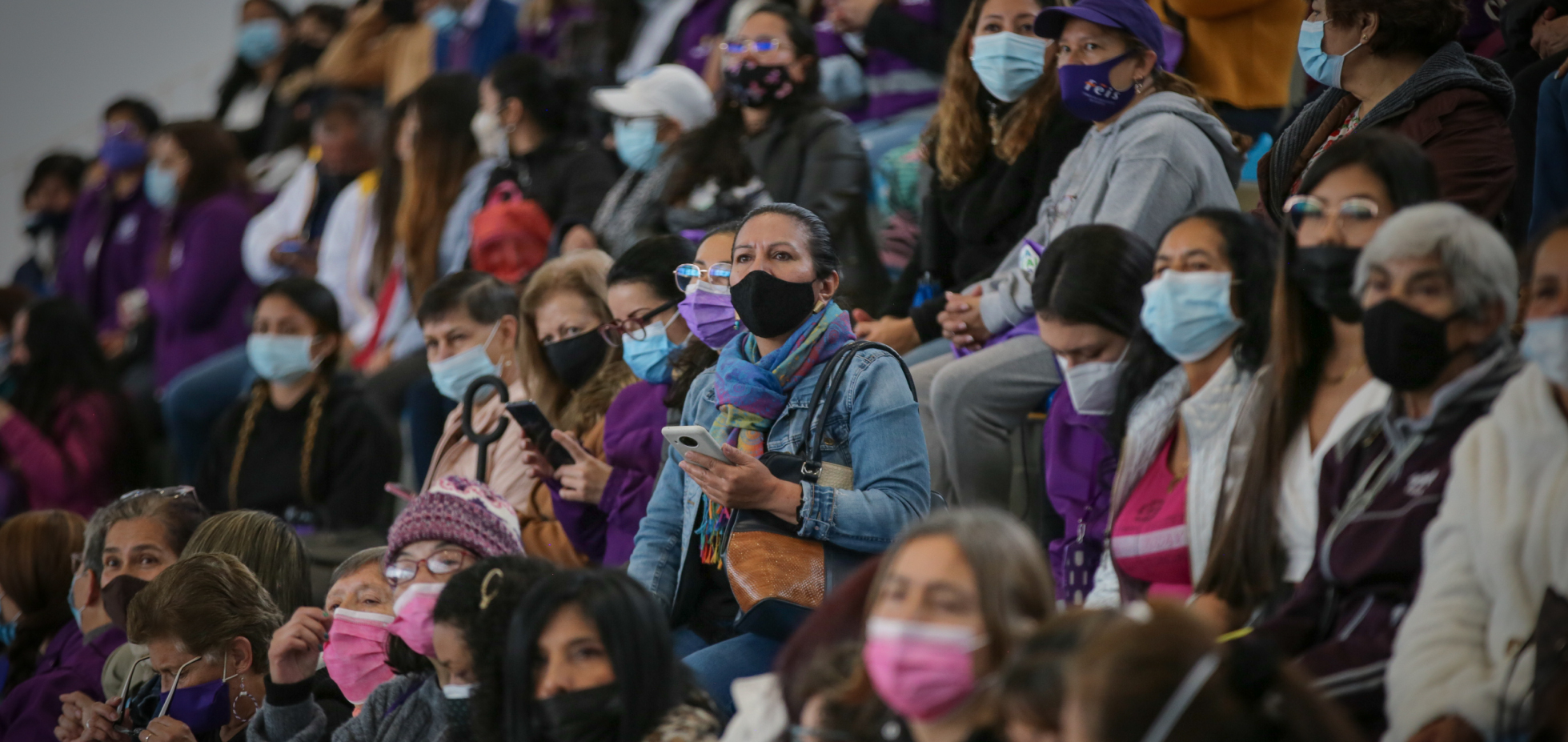 Mujeres asistentes al evento de 25N - Día internacional de la eliminación de la violencia contra las muejeres