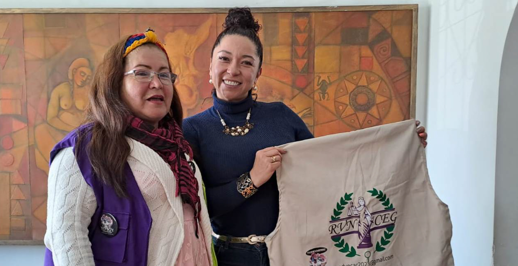 mujeres en primera mesa de diálogo de la Veeduría Carcelaria