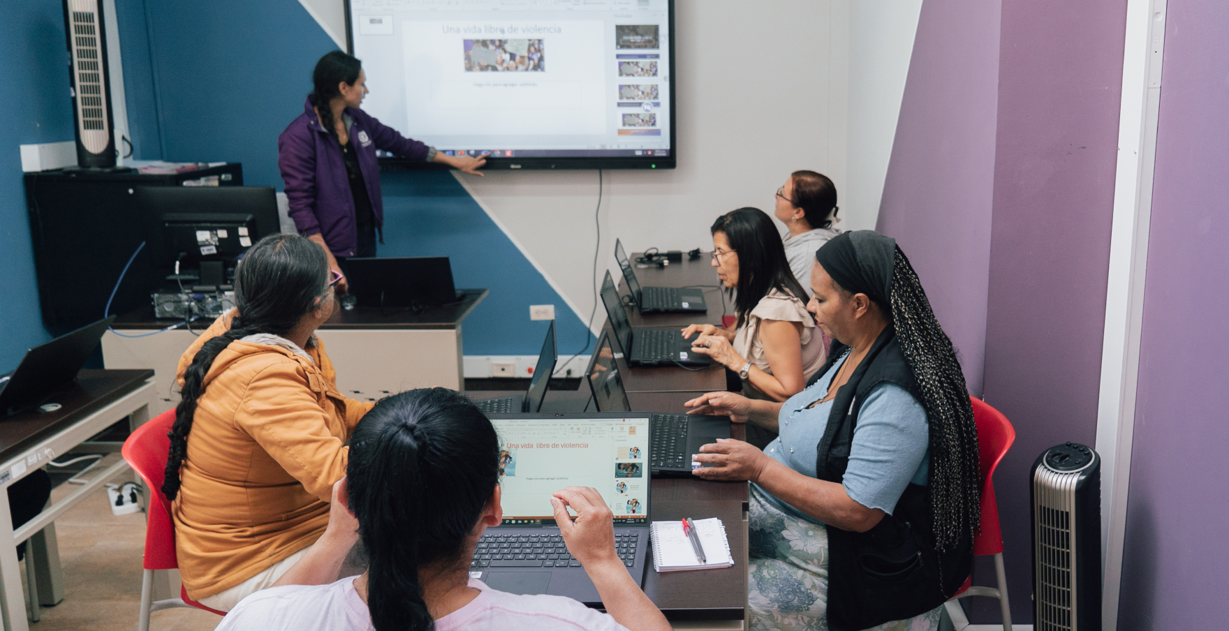 Mujeres capacitados