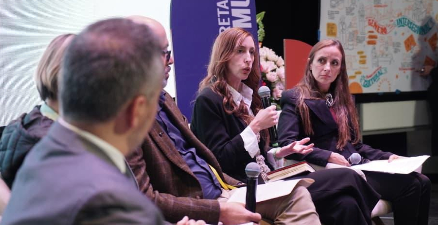 Panelistas del foro