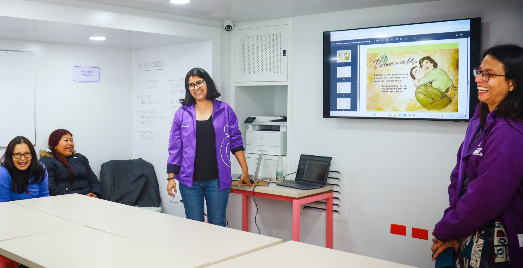 Funcionaria de la SDMujer