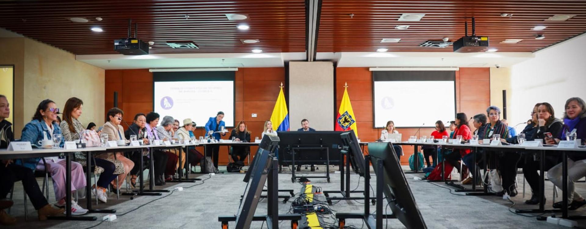 Mesa de trabajo con Alcaldía Mayor de Bogotá