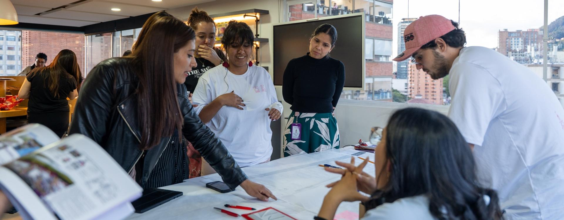 Bogotá reúne a siete ciudades del país para intercambiar experiencias sobre prevención de violencias contra las mujeres en el espacio público y el transporte.