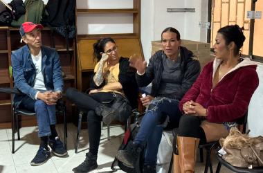Mujeres que se dedican a las ASP asisten al espacio de socialización que adelantó el OMEG. 