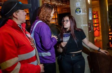 Enlace SOFIA brinda información en espacio público