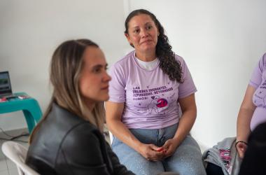 Mujer Migrante en capacitación de prevención de violencias