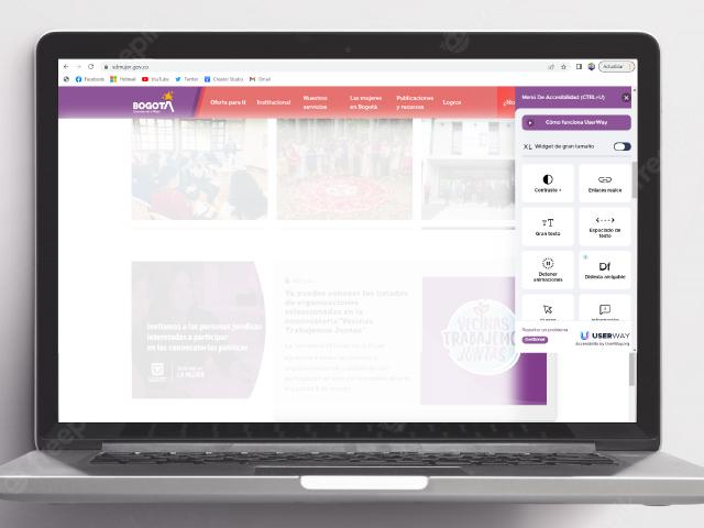 Imagen de pc con pantallazo de herramienta de accesibilidad web