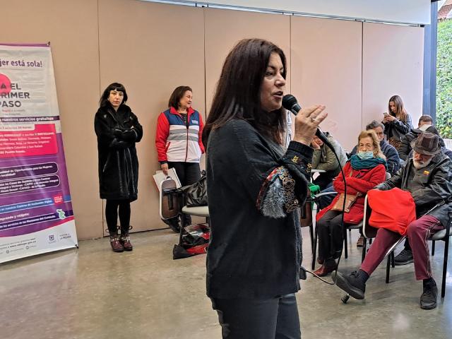 Mujer líder en Escuela de formación y capacitación continuada para víctimas del conflicto armado interno