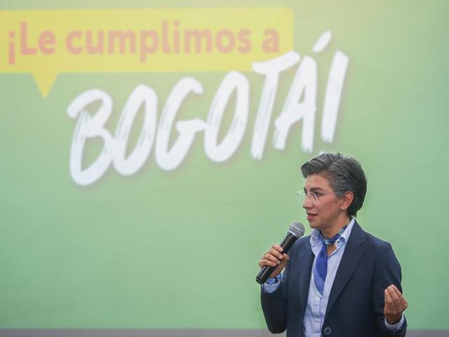 Alcaldesa mayor de Bogotá explicando resultados