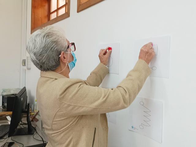 Mujer en capacitación de CCB