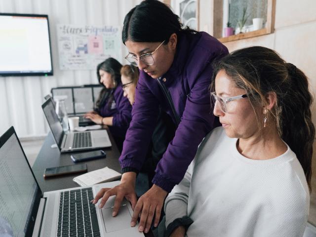 Mujeres en CDI