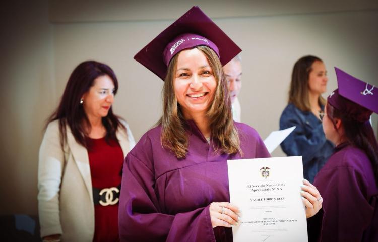 Mujer graduanda 