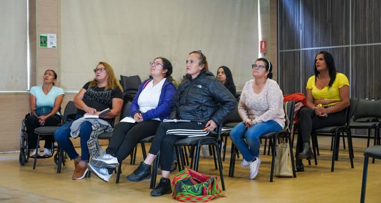 Mujeres en capacitación 